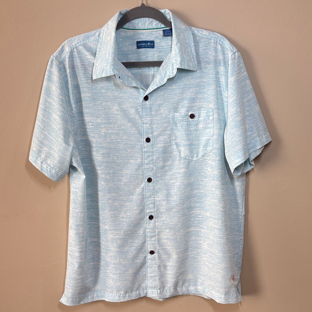 Caribbean Joe Men’s Large Light Blue Casual Shirt, EUC